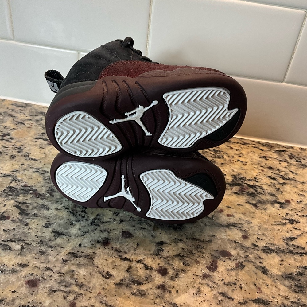Air Jordan 12 Retro A Ma Maniere (TD) Size 5c  Black Burgundy - Picture 4 of 5